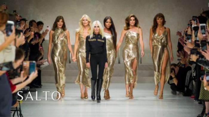 Versace celebra o passado com olhar moderno na coleção Verão 2025 em Milão