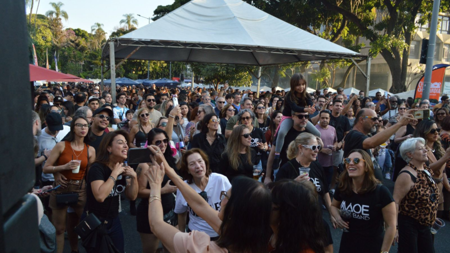 Vinho, Blues e Rock na Praça chega à sexta edição e transforma a Praça da Assembleia em palco a céu aberto