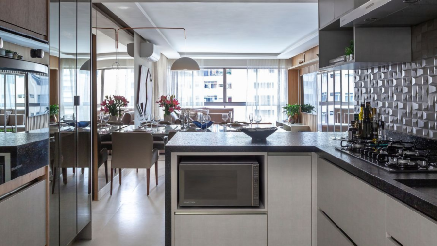 A paz de uma cozinha com todos os eletros nos seus devidos lugares