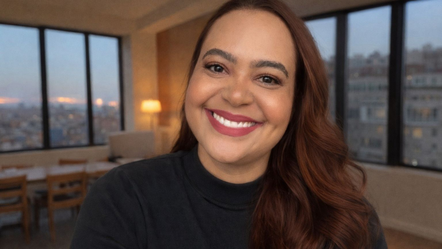 Leveza que transforma: como Samara Xavier propõe novas conversas sobre remuneração nas empresas