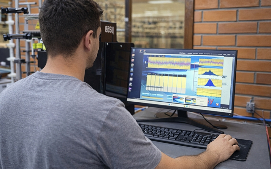 Controle de qualidade como estratégia: os bastidores que garantem a excelência dos fios têxteis