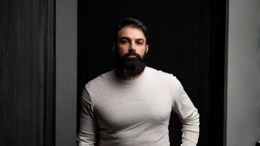 Ricardo Santos aponta como o mercado ilegal pressiona a economia formal no Brasil