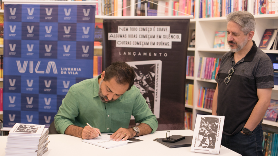 Vinicius Damasceno transforma experiências de vida em reflexão sobre desigualdade em seu primeiro livro