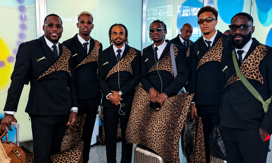 Seleção africana viraliza ao unir alfaiataria e identidade cultural em retorno histórico ao cenário mundial