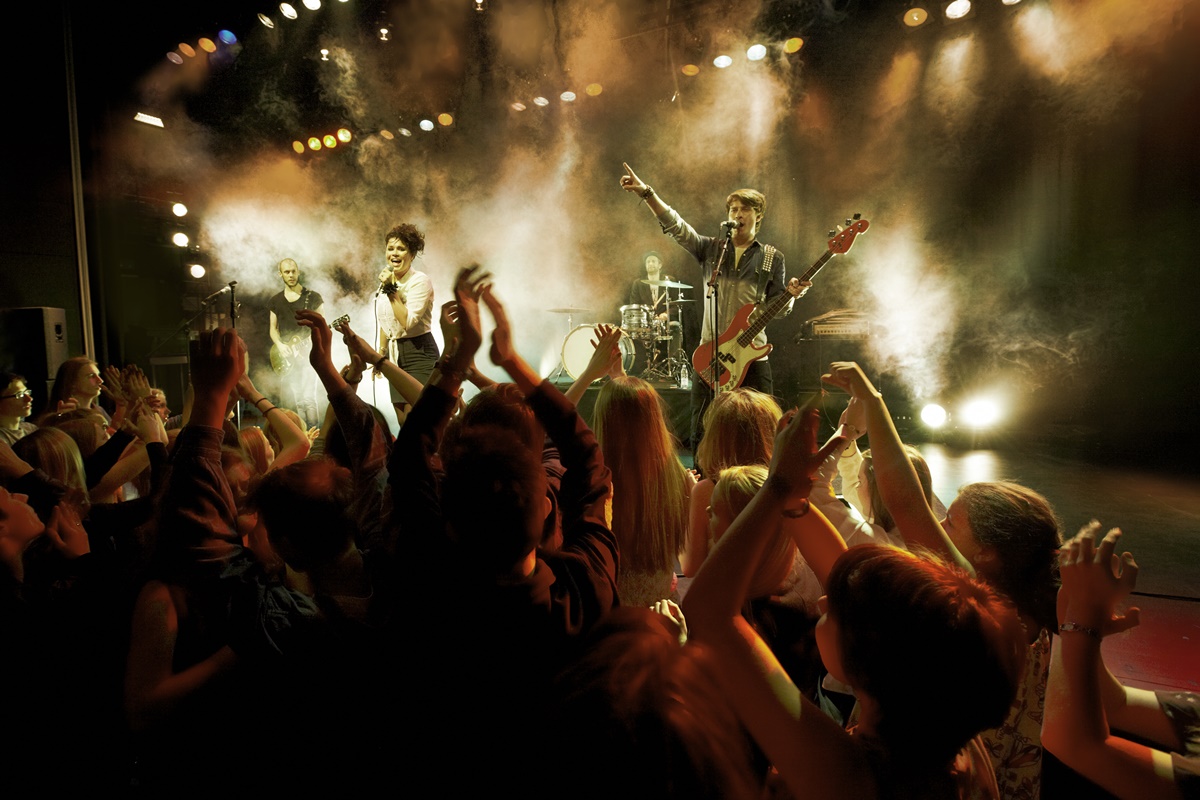 Sua felicidade pode estar no próximo show ou festival, sugere estudo