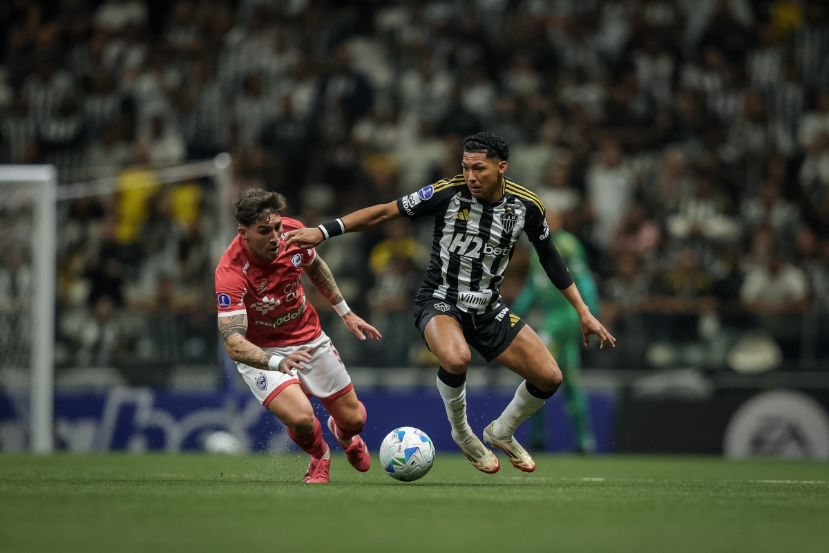 Rony está de saída do Atlético-MG. Entenda a situação do clube mineiro