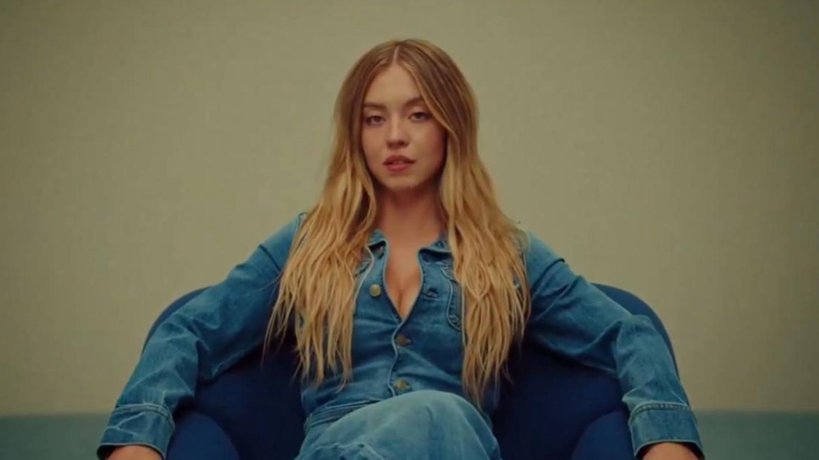 Sydney Sweeney e American Eagle: entenda a polêmica por trás da campanha “Great Jeans”
