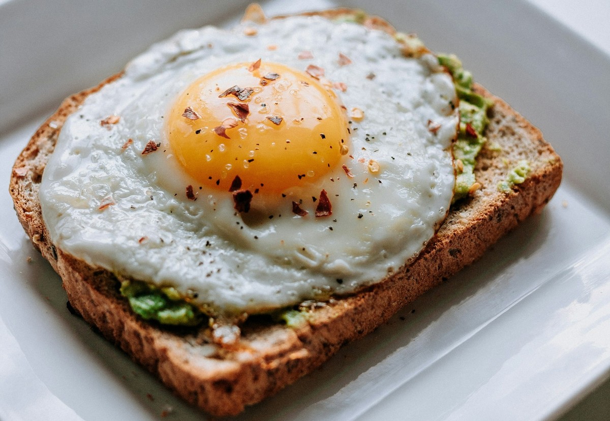 10 fontes de proteína melhores que os ovos e que são fáceis de preparar, segundo especialistas