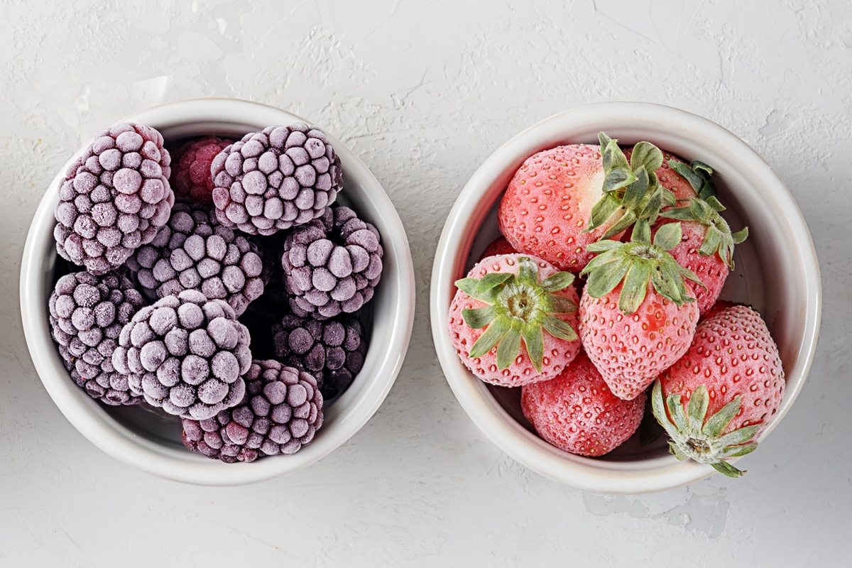 Frutas congeladas perdem os nutrientes? Médica explica se vale a pena