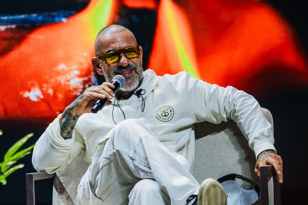 Henrique Fogaça inspira público no Metrópoles Talks, em São Paulo