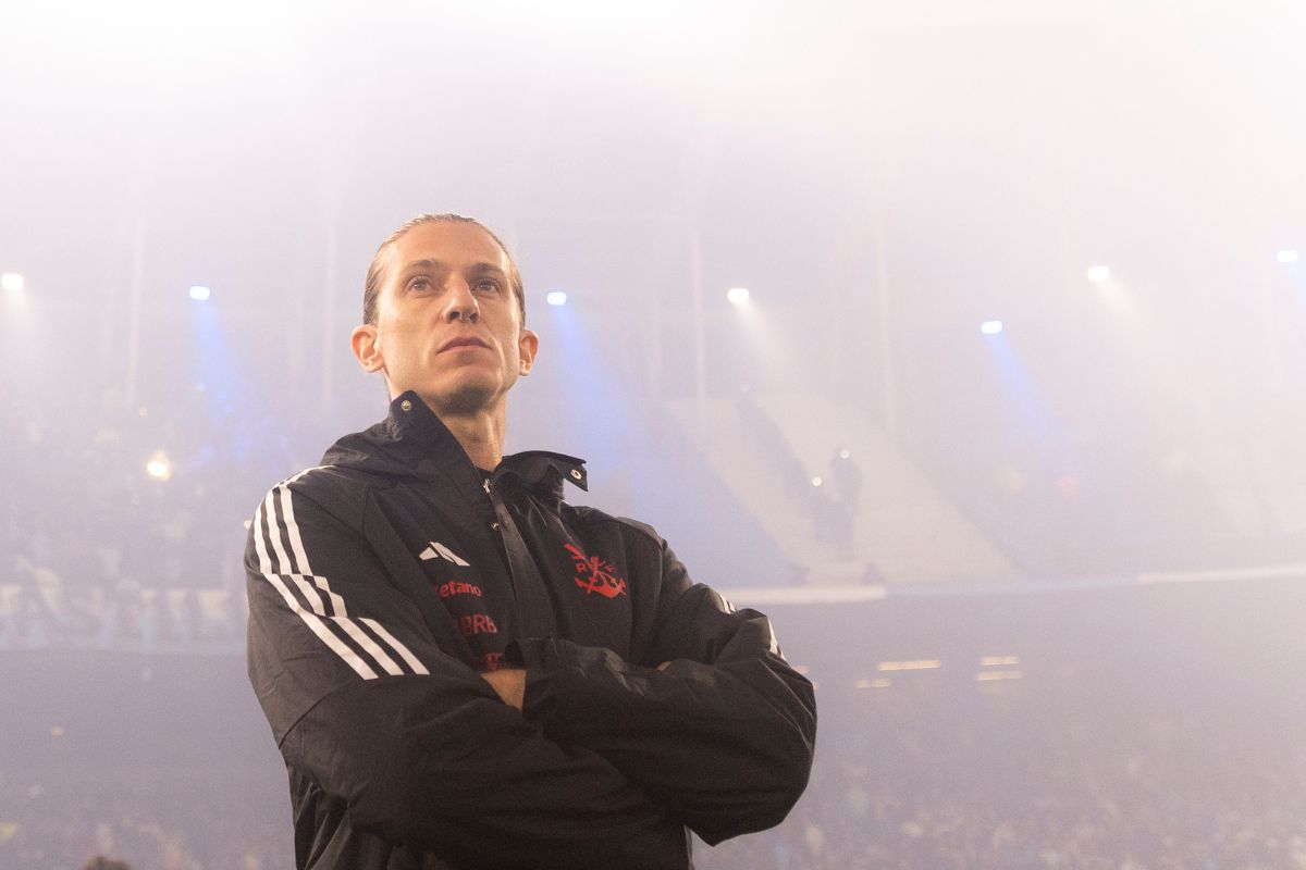 Filipe Luís pode alcançar marca de Renato Gaúcho na Libertadores