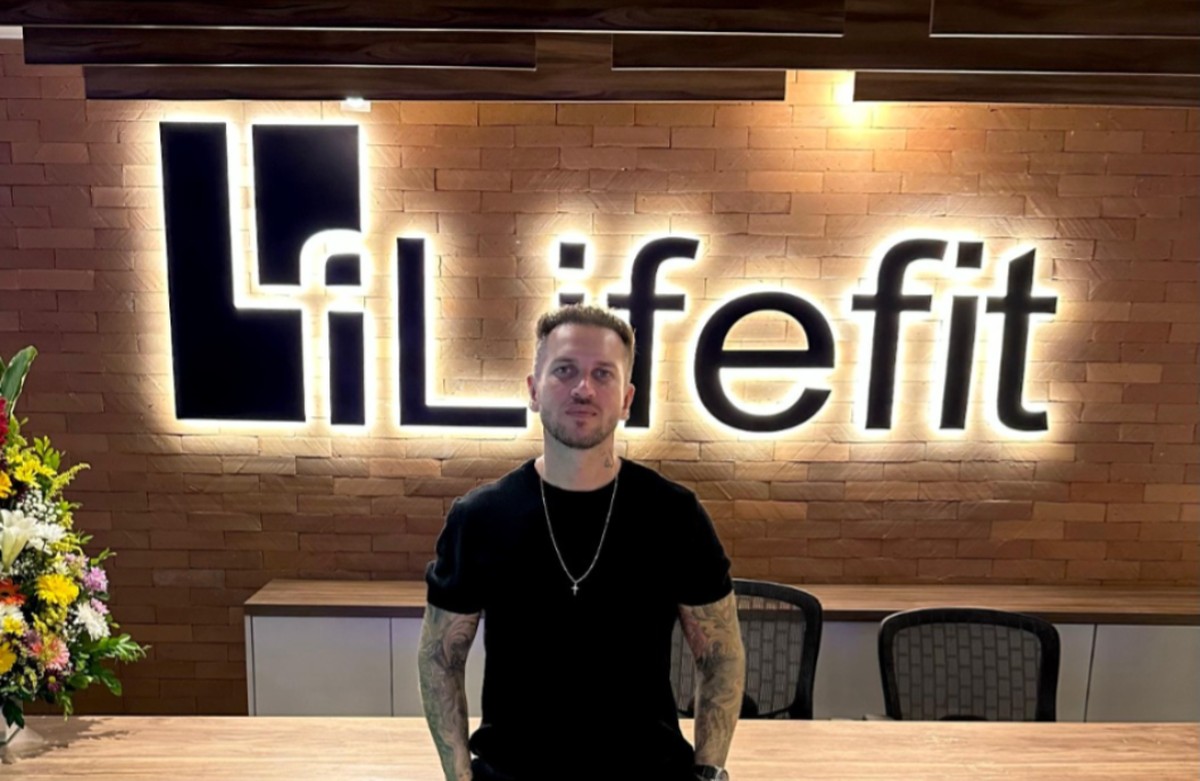 Ele abriu uma academia aos 21 anos e transformou em rede de R$ 40 milhões que tem até sinuca e fliperama