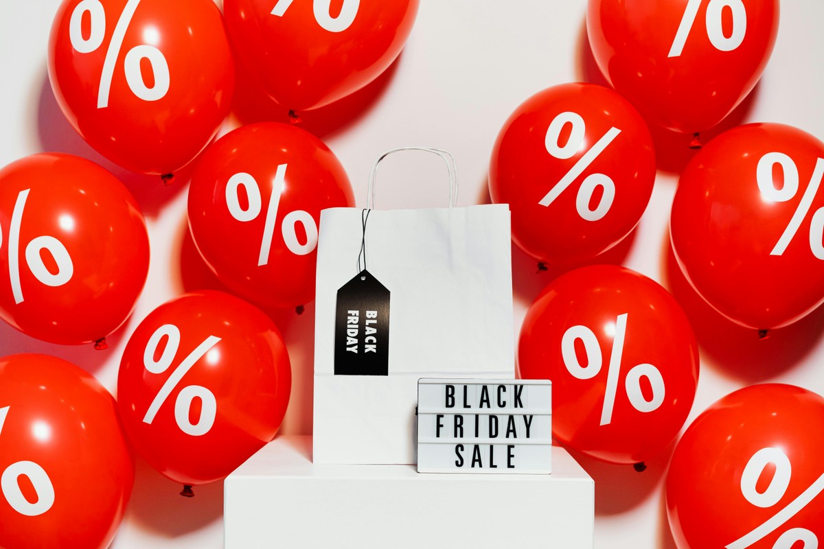 38 franquias que vão ficar mais baratas na Black Friday 2025, com investimentos a partir de R$ 2,5 mil