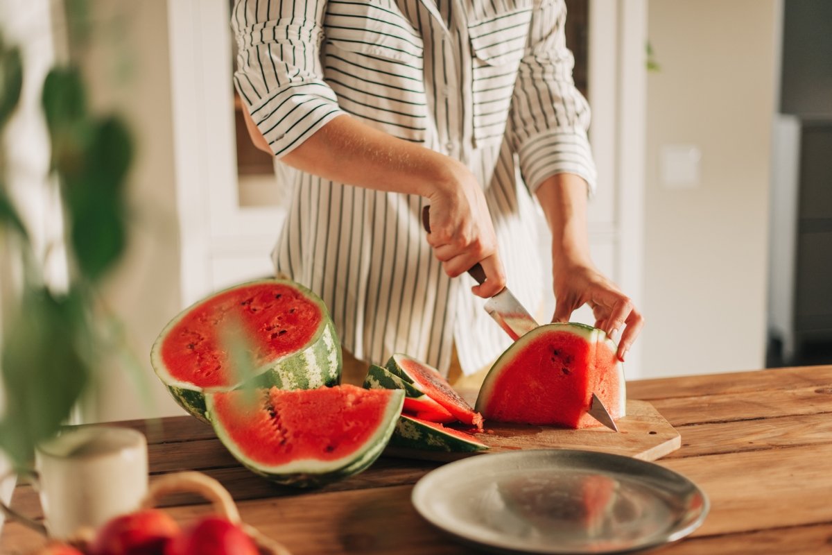 Melancia: nutricionista lista benefícios de colocar a fruta na dieta