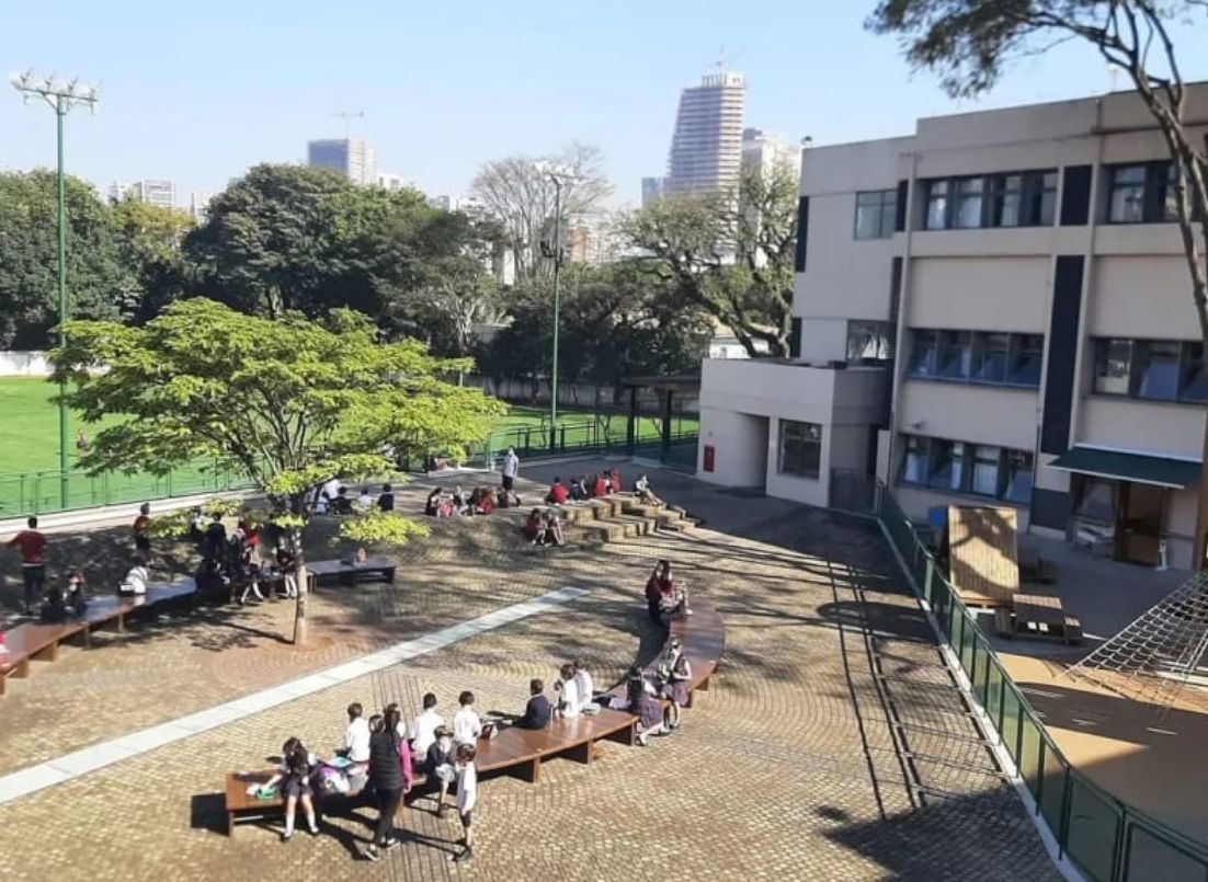 Escola de elite em SP expulsa alunos acusados de acessar prova ilegalmente