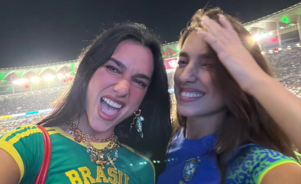 Quem é Rina Lipa, irmã de Dua Lipa que está acompanhando a cantora no Brasil