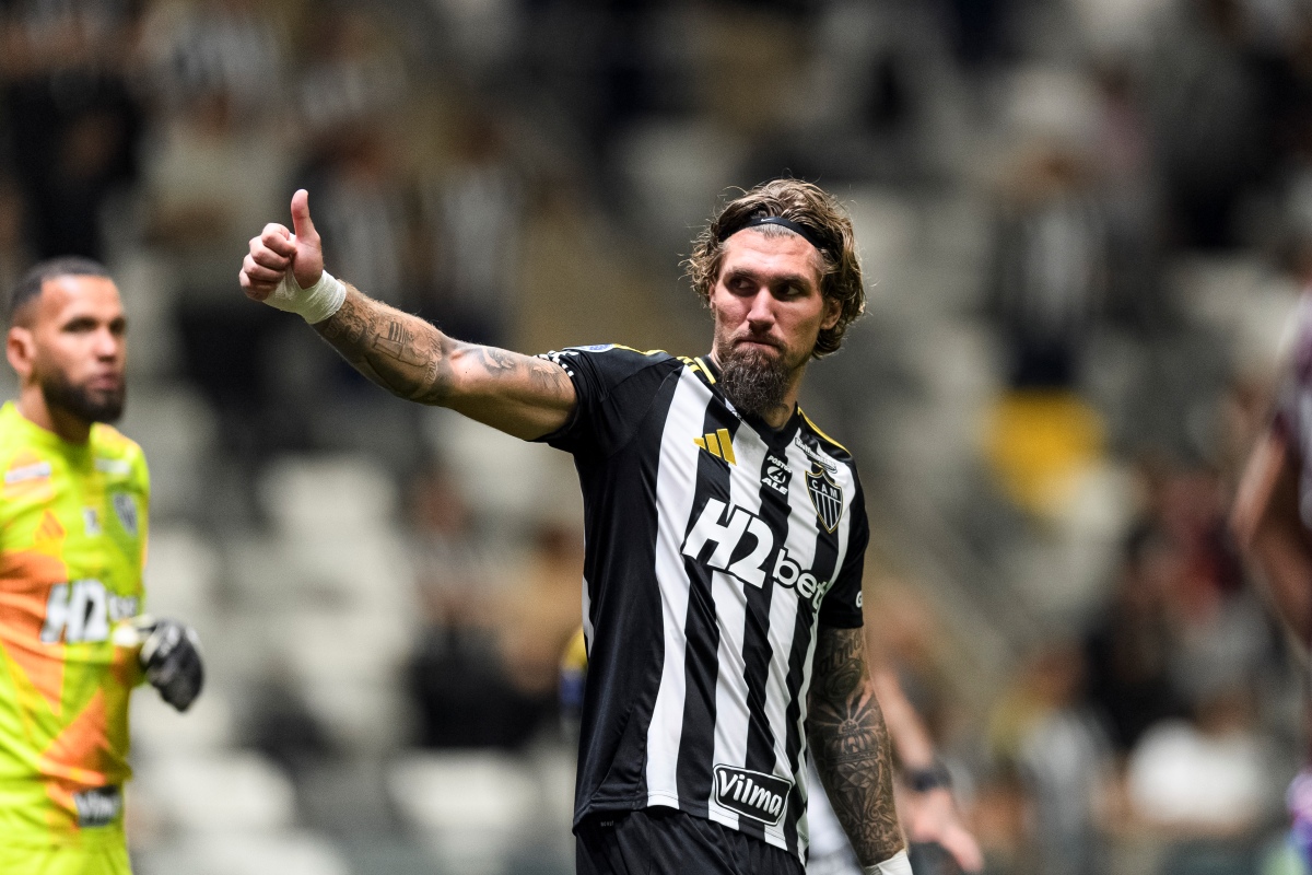 Zagueiro do Atlético-MG se pronuncia após discussão com torcedor; veja