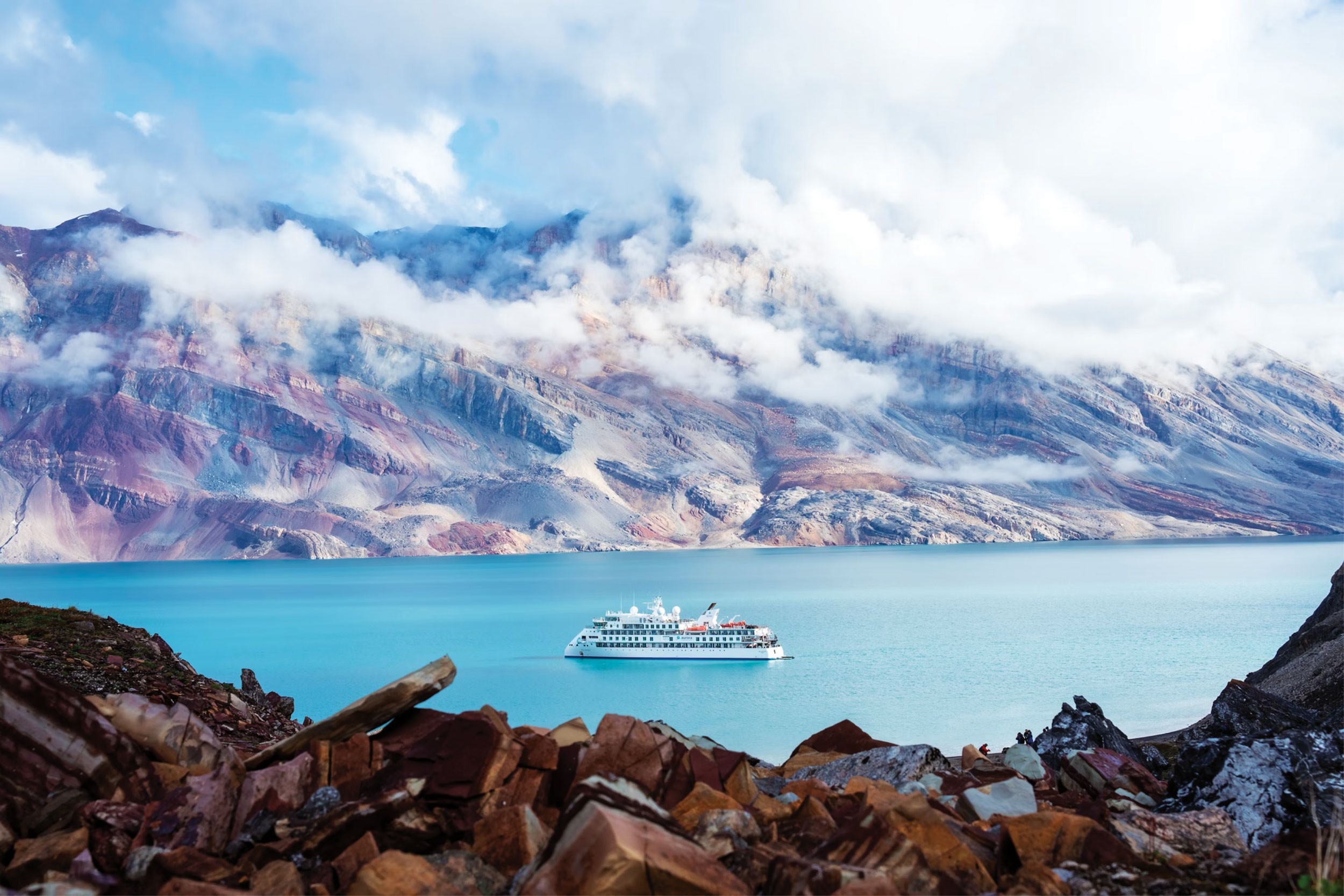 Do trekking com gorilas a navios com famosos: experiências exclusivas impulsionam turismo de luxo
