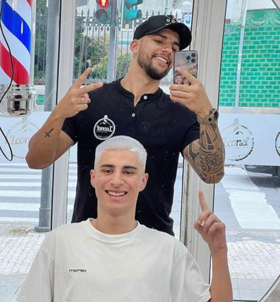 Cabelo nevado é aposta para quem busca visual marcante nas festas de fim de ano