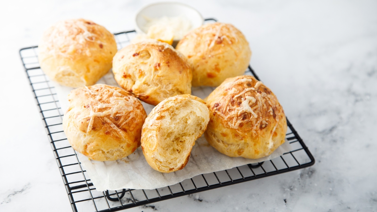 Faça um pão de mandioca saboroso com apenas 3 ingredientes